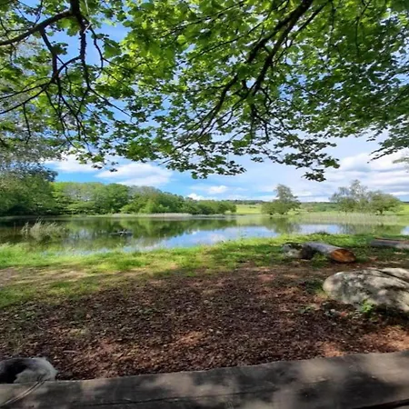 Spacious Near Forest In Esmouli Res Esmoulieres